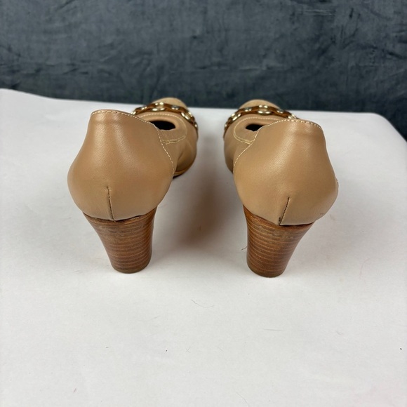 Agl Tan and Gold Heels 2.5” with Classic Elegance Sz38 - Picture 3 of 9